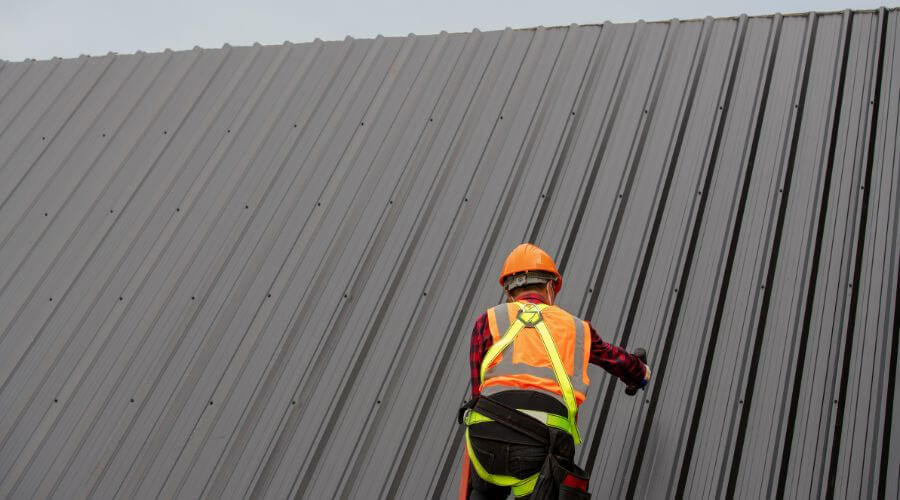 Professional metal roof installation services in Luquillo, PR