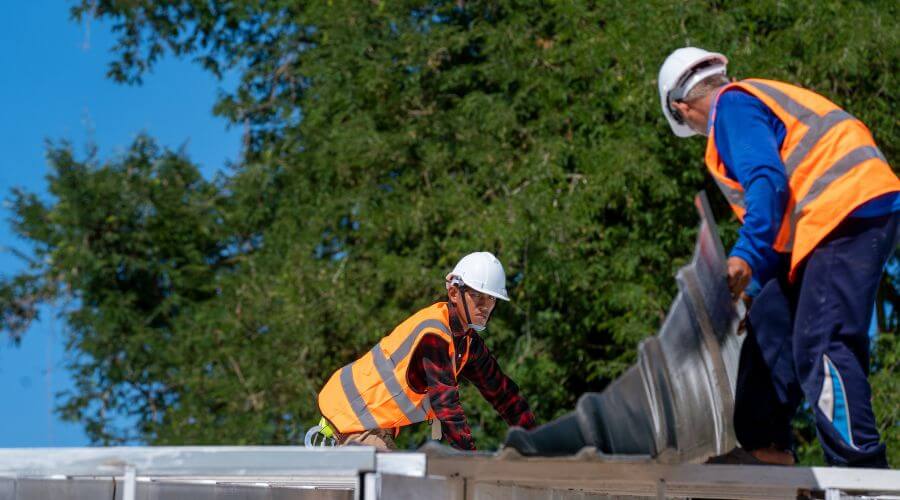 Professional metal roof installation in Luquillo, PR